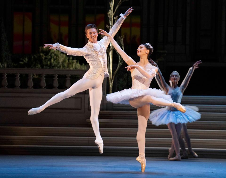 Vadim Muintagirov and Marianela Nuñez in The Royal Ballet's Cinderella - Alastair Muir