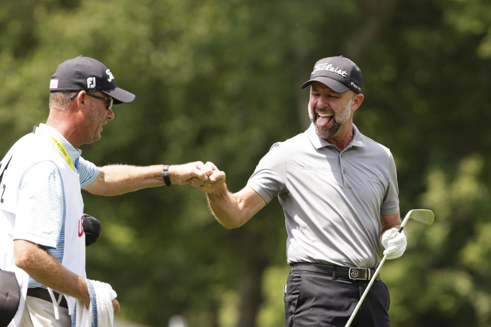 Padraig Harrington huyendo del campo lidera nuestras 10 cosas divertidas sobre el sábado en el US Senior Open