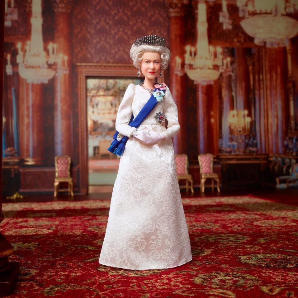 queen elizabeth barbie