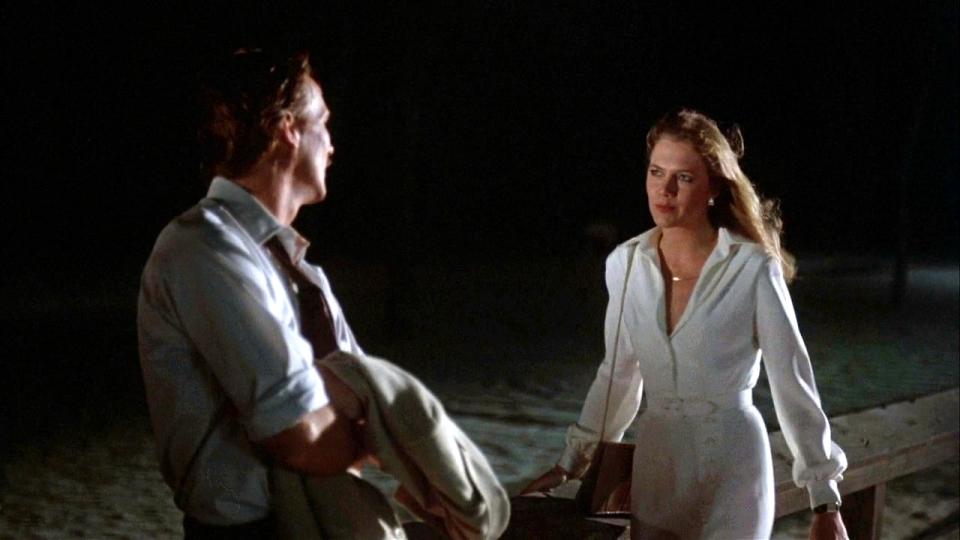 A still from the movie Body Heat