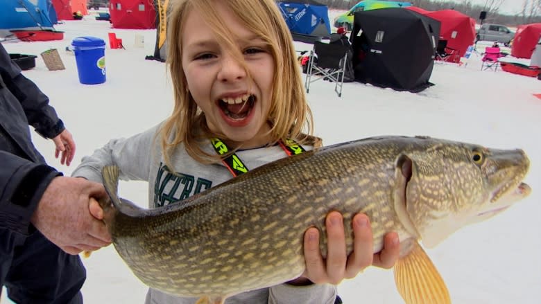 'It's a spiritual thing': Ice fishing drawing families, young people, Manitoba enthusiasts say