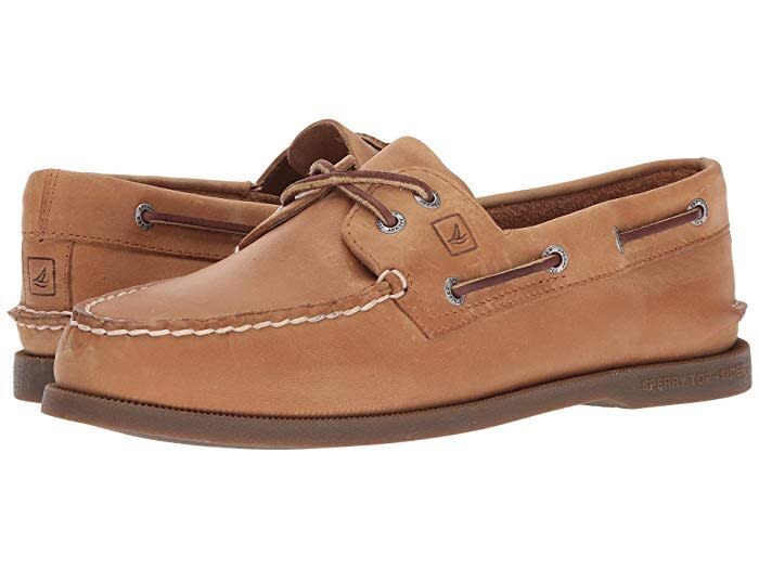 These Sperry shoes have a leather upper and dri-lex sock liner. <strong><a href="https://fave.co/2HLDMiX" target="_blank" rel="noopener noreferrer">Find them for $95 at Zappos.</a></strong>