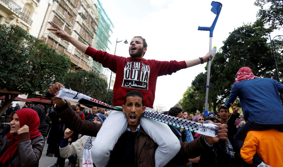 <p>Protesters chant slogans during a protest against President Donald Trump’s decision to recognise Jerusalem as the capital of Israel, in Tunis, Tunisia, Dec. 7, 2017. (Photo: Zoubeir Souissi/Reuters) </p>