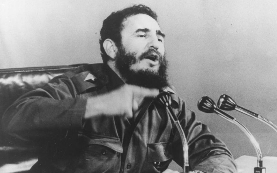 Er hielt es ähnlich wie sein zwischenzeitlicher Wegbegleiter Che Guevara: Fidel Castro (1926 oder 1927 bis 2016) verbrachte garantiert mehr Zeit mit Revolutionen als mit dem Rasierer. (Bild: Keystone/Getty Images)