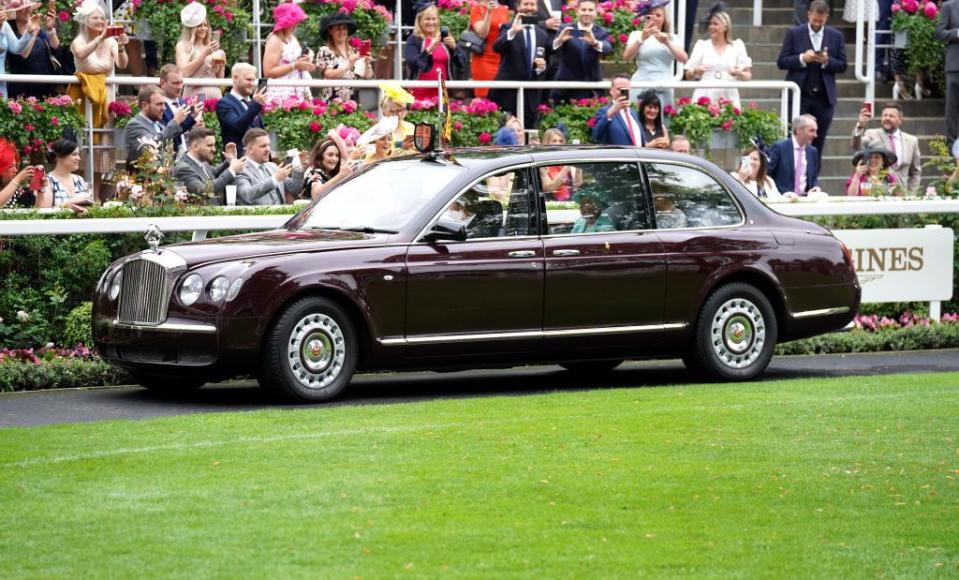 All of the Photos of Queen Elizabeth at Royal Ascot