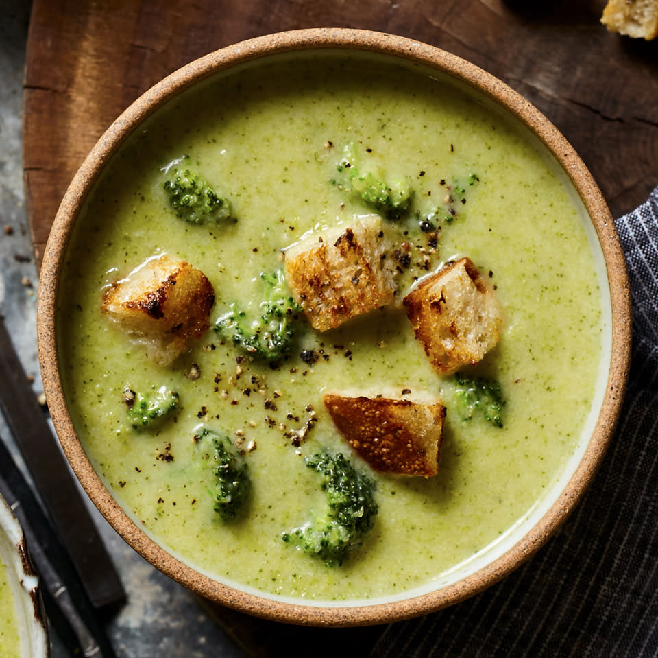 Smoked Gouda-Broccoli Soup