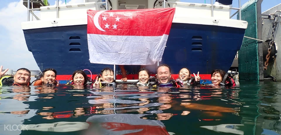 Scuba Diving At Pulau Hantu (Photo: Klook)


