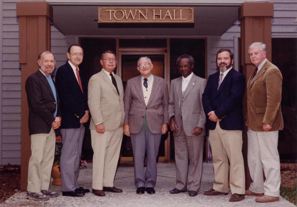 Hilton Head Town Council from 1989 - 1991