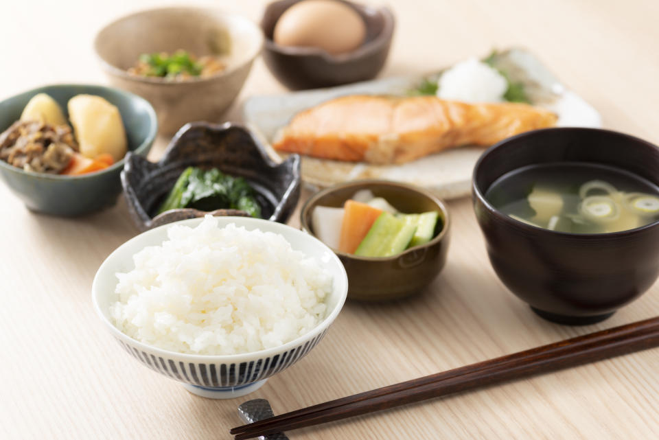 El patrón de alimentación japonés ha sido estudiado como una alternativa adecuada para mantener la salud y retardar el envejecimiento. (Getty Creative)