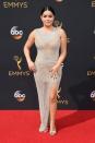 <p>Kylie Jenner l'a peut-être mieux portée mais il faut rendre à Ariel Winter ce qui appartient à Ariel Winter. L'actrice de <i>Modern Family</i>a opté pour une robe à paillettes du créateur Yousef Al Jasmi particulièrement fendue sur la cuisse et dotée d'un col haut. <i>(Photo : Getty Images)</i></p>