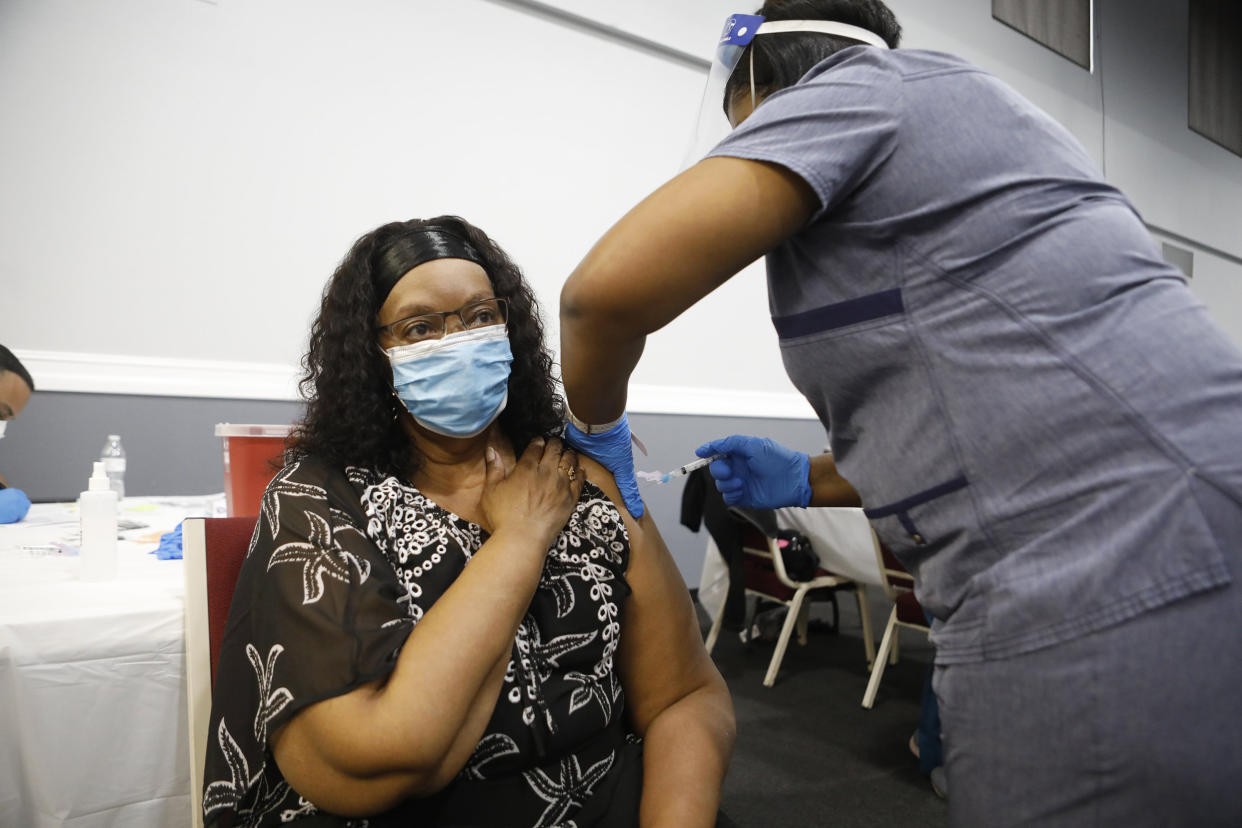 Image: Bible-Based Fellowship Church in Tampa offers Covid vaccinations (Octavio Jones / Getty Images file)