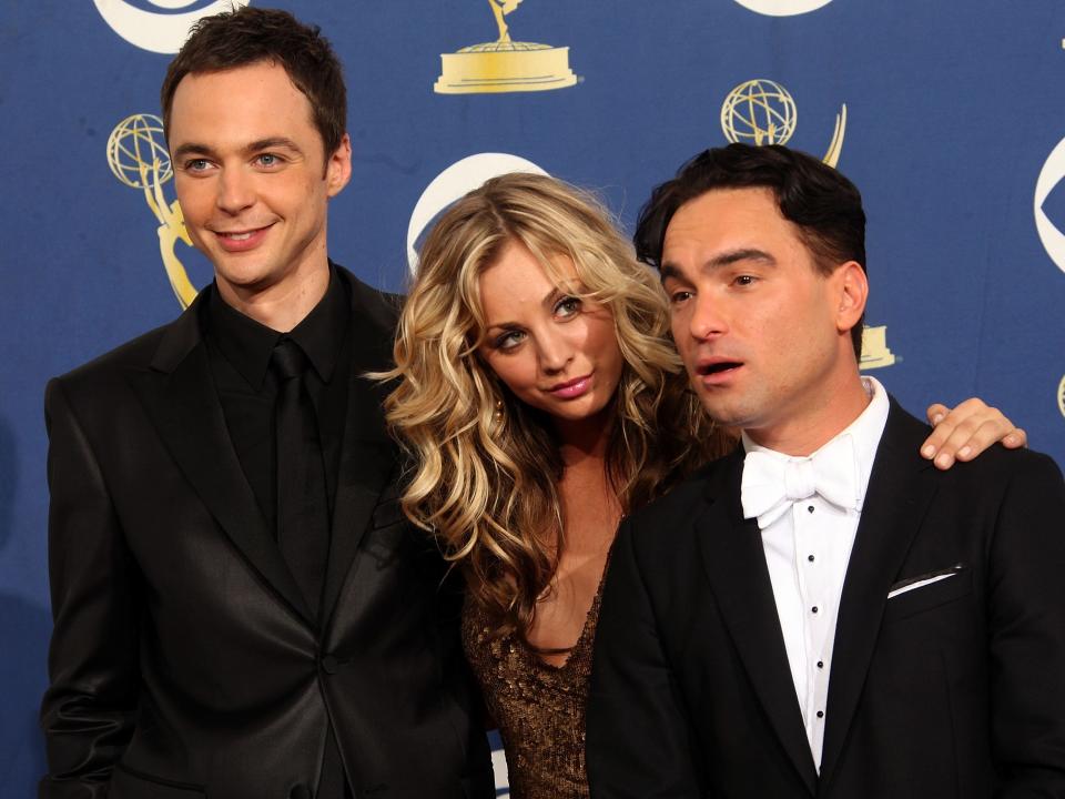 jim parsons kaley cuoco johnny galecki big bang theory 2009