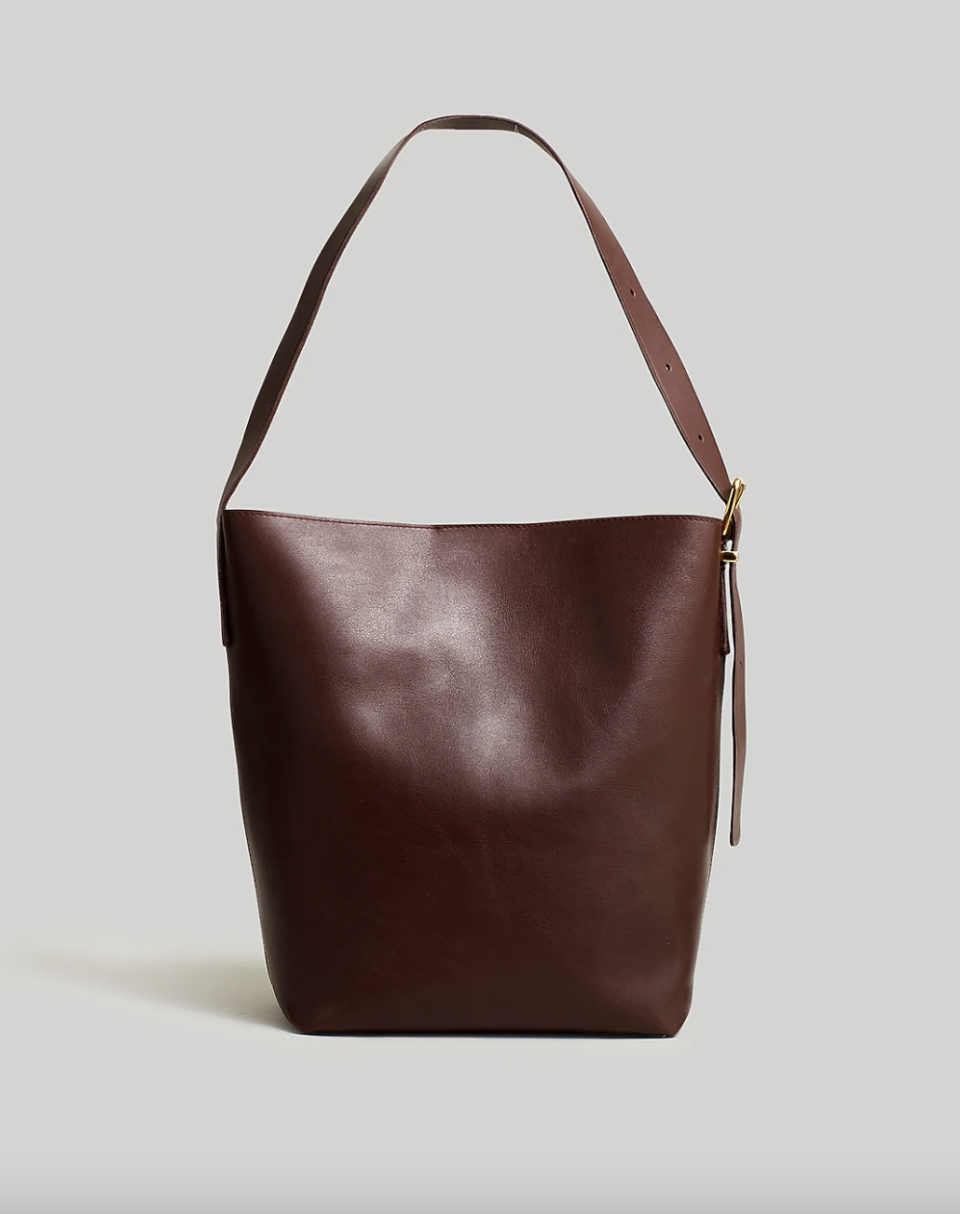 <p><a href="https://go.redirectingat.com?id=74968X1596630&url=https%3A%2F%2Fwww.madewell.com%2Fthe-essential-bucket-tote-in-leather-NN396.html&sref=https%3A%2F%2Fwww.womenshealthmag.com%2Fstyle%2Fa45655887%2Fkatie-holmes-madewell-tote%2F" rel="nofollow noopener" target="_blank" data-ylk="slk:Shop Now;elm:context_link;itc:0;sec:content-canvas" class="link ">Shop Now</a></p><p>The Essential Bucket Tote</p><p>madewell.com</p><p>$178.00</p>