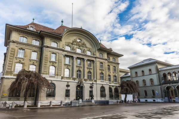 Schweiz Blockchain Bitcoin Nationalbank Bank für internationalen Zahlungsausgleich erwägen Zentralbankengeld