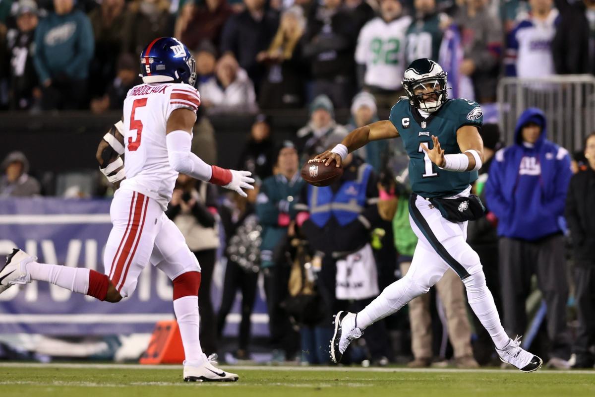 Eagles rout the Giants, 38-7, and advance to the NFC championship game