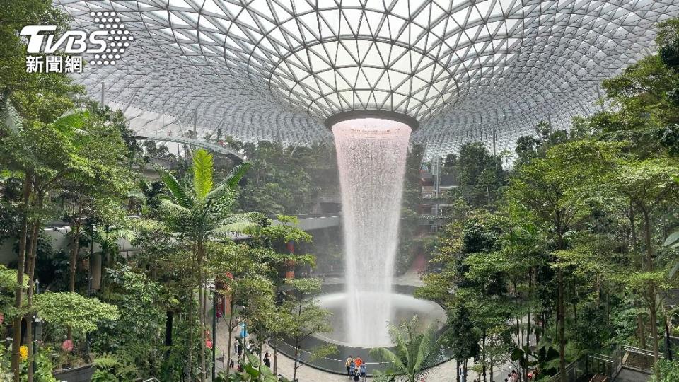 新加坡樟宜機場已開第三航廈。（圖／shutterestock達志影像）