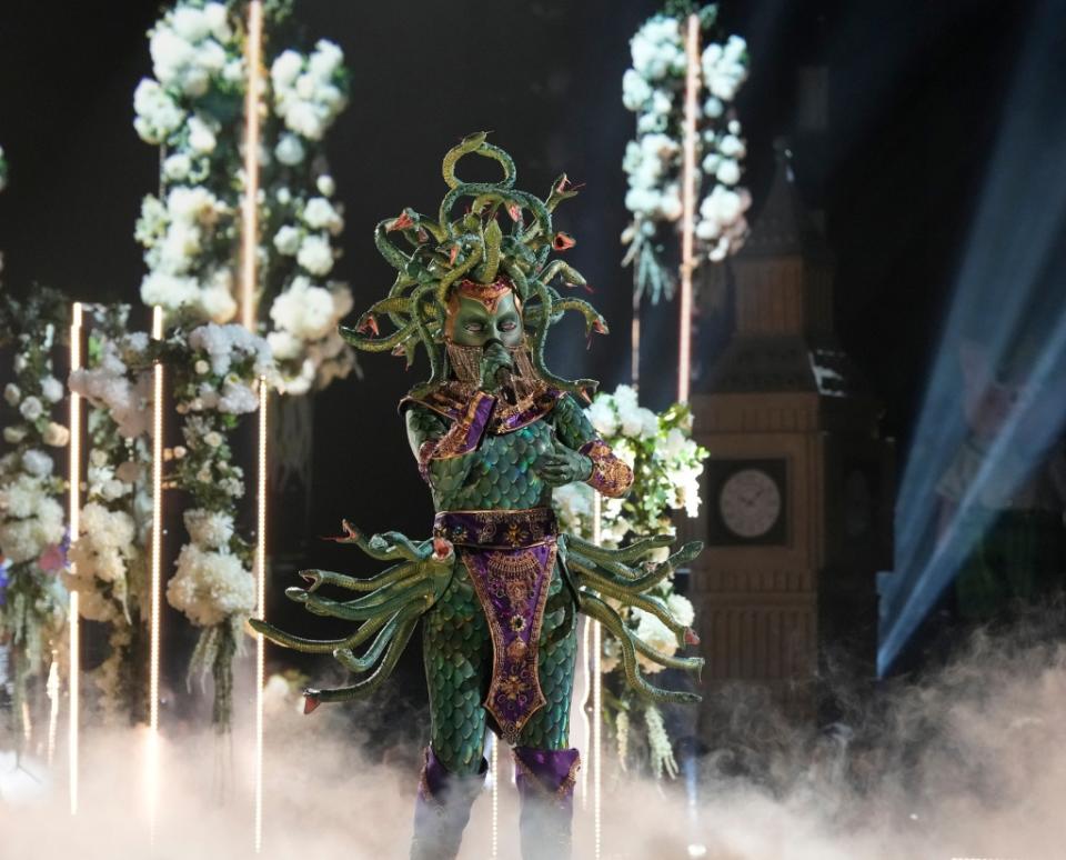 THE MASKED SINGER: Medusa in the “Quarter Finals” episode of THE MASKED SINGER airing Wednesday, May 3 (8:00-9:01 PM ET/PT) on FOX. CR: Michael Becker/FOX. ©2023 FOX Media LLC.