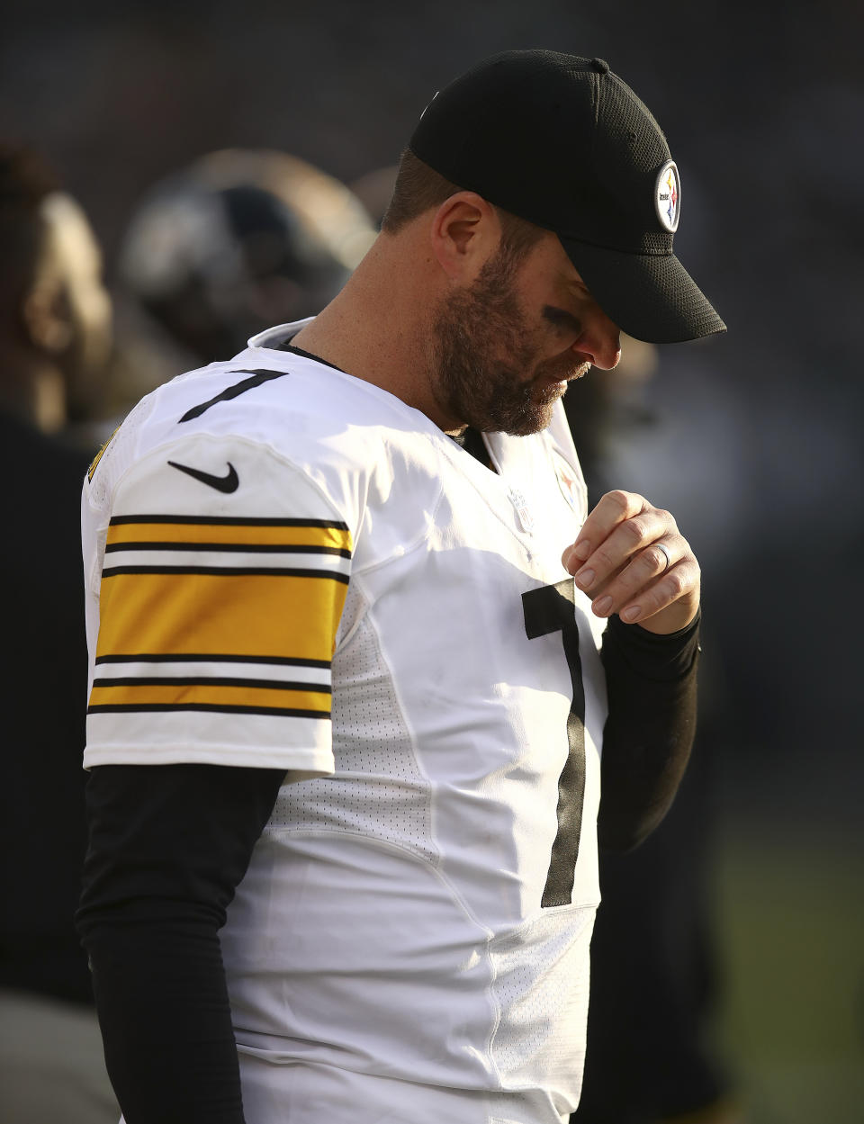 Pittsburgh Steelers quarterback Ben Roethlisberger (7) stands on the sideline during the second half of an NFL football game against the Oakland Raiders in Oakland, Calif., Sunday, Dec. 9, 2018. (AP Photo/Ben Margot)