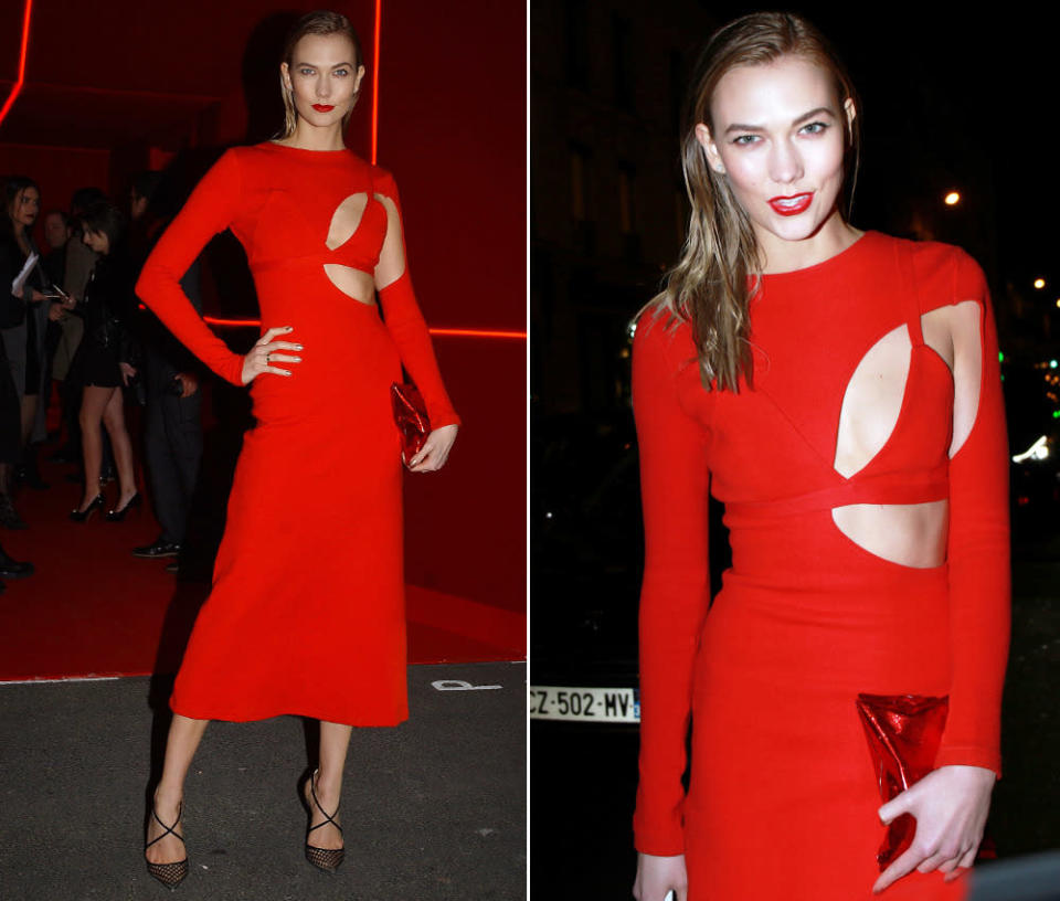 Auf der „Red Obsession“-Party in Paris sahen die Paparazzi Rot – vor allem beim Anblick von Karlie Kloss, die das Event in einer Robe von Rosie Assoulin mit aufregenden Cut-outs besuchte! (8. März 2016, Bild: WENN)