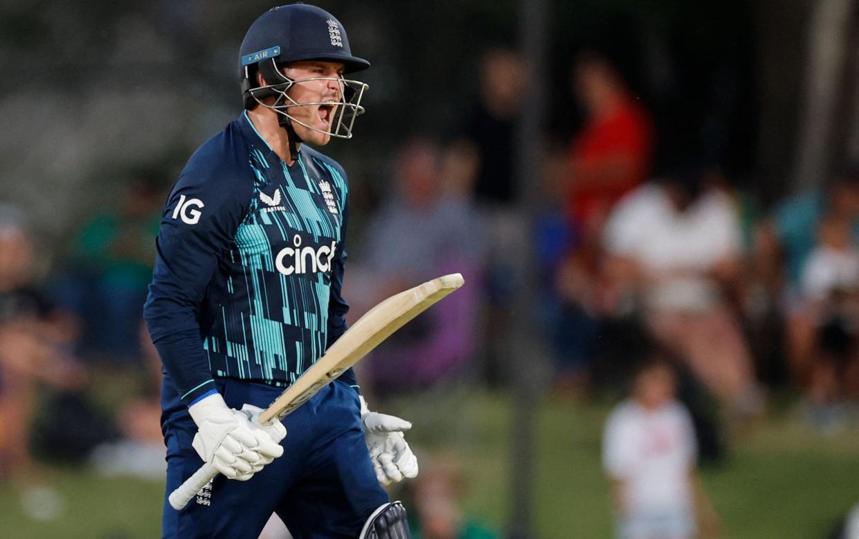 England's Jason Roy celebrates after scoring a century (100 runs) during the first one day international (ODI) cricket match between South Africa and England at Mangaung Oval in Bloemfontein on January 27, 2023 - Marco Longari/AFP