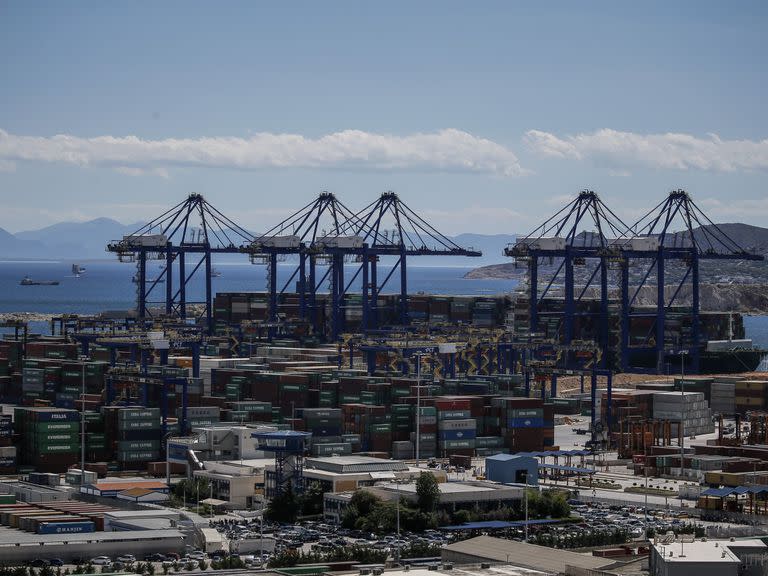 La Terminal de Contenedores del Pireo, operada por la empresa naviera estatal china Cosco en Atenas, el 27 de julio de 2017.