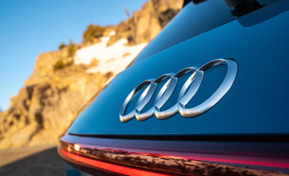 <p>2019 Audi e-tron</p>