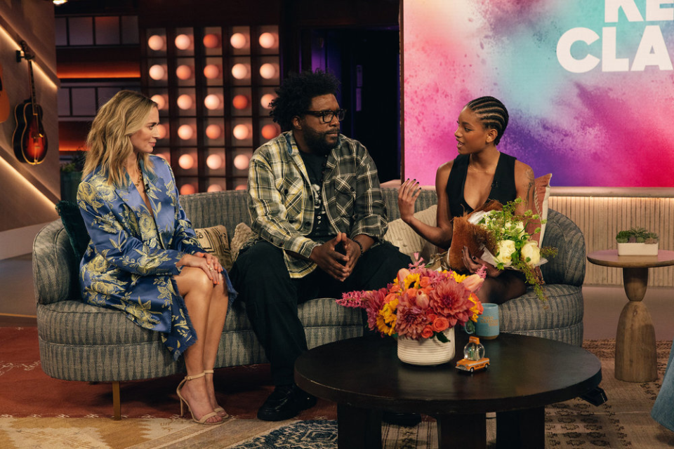 Emily blunt wearing strappy sandals on "The Kelly Clarkson Show"