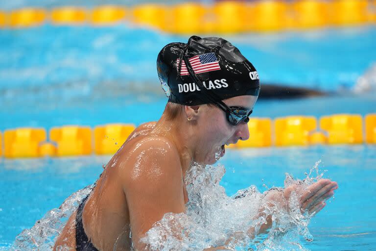 La estadounidense Kate Douglass se dio cuenta en la universidad que podía aplicar las mateméticas en su deporte