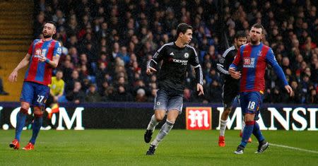 Football Soccer - Crystal Palace v Chelsea - Barclays Premier League - Selhurst Park - 3/1/16 Oscar celebrates after scoring the first goal for Chelsea Action Images via Reuters / John Sibley Livepic