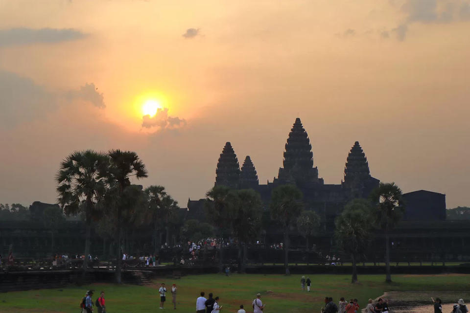 phnom penh cambodia - sunrise at angkor wat