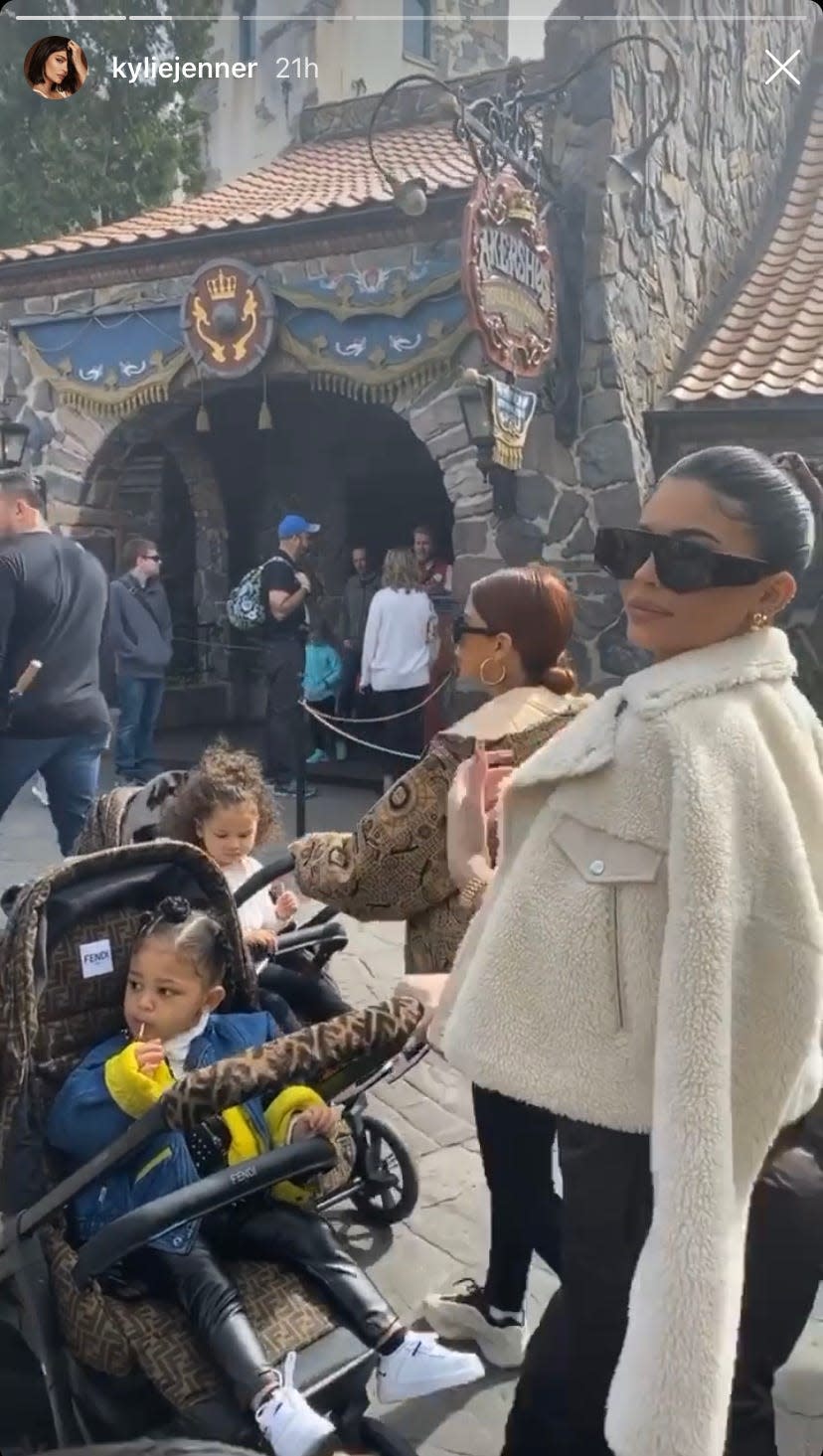 kylie jenner stormi bday disney trip