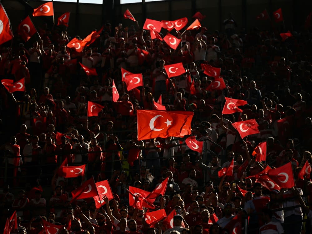 Die Türkei steht im EM-Viertelfinale (INA FASSBENDER)