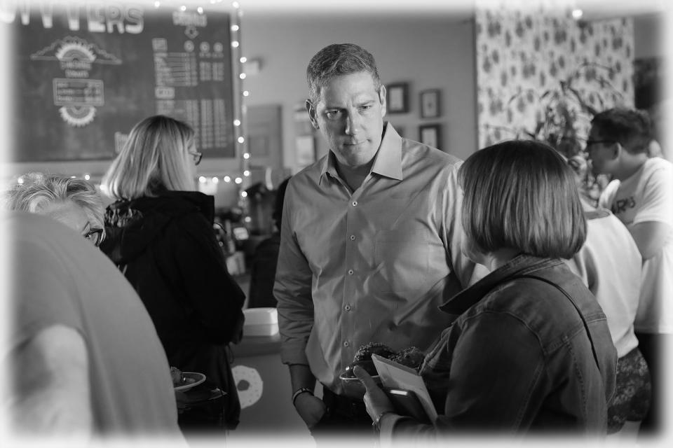 Democratic presidential candidate and Ohio congressman Tim Ryan speaks to guests during a campaign stop hosted by the Woodbury County Democrats at Jitters coffee shop on May 18, 2019 in Sioux City, Iowa. (Photo: Scott Olson/Getty Images)
