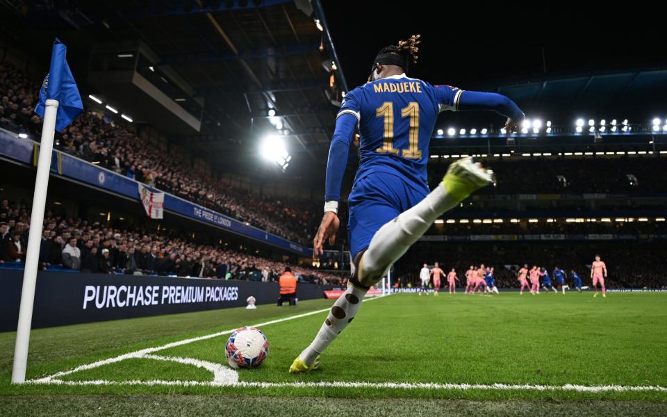 Noni Madueke of Chelsea takes a corner kick