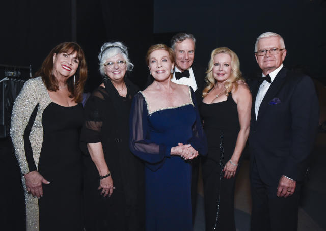 HOLLYWOOD, CALIFORNIA - JUNE 09: (L-R) Debbie Turner, Angela Cartwright, honoree Julie Andrews, Nicholas Hammond, Kym Karath, and Duane Chase attend the AFI Life Achievement Award: A Tribute to Julie Andrews at Dolby Theatre on June 09, 2022 in Hollywood, California. (Photo by Rodin Eckenroth/Getty Images for AFI)