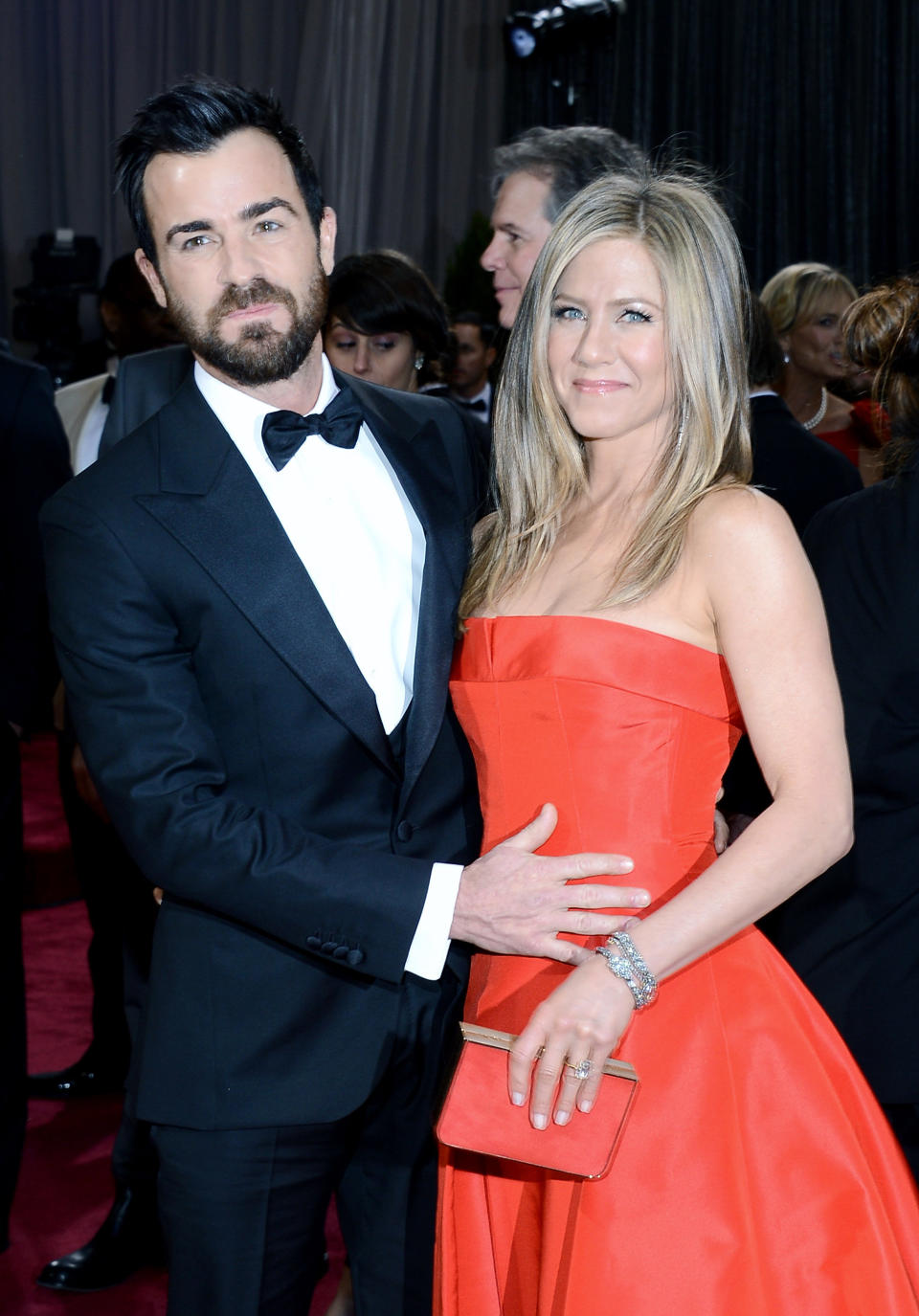 Actors Justin Theroux and Jennifer Aniston arrive at the Oscars at Hollywood &amp; Highland Center on February 24, 2013 in Hollywood, California.