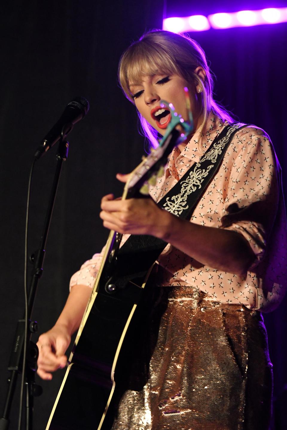 Taylor Swift delights fans with surprise performance at LGBT landmark in New York City