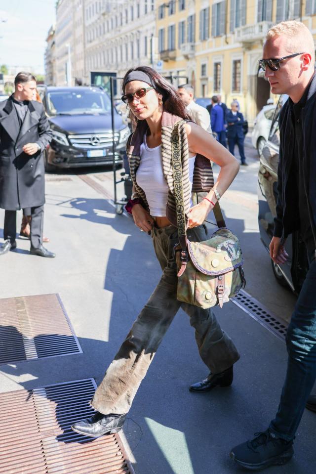 The chic oversized tote that Angelina Jolie has relied on all summer long