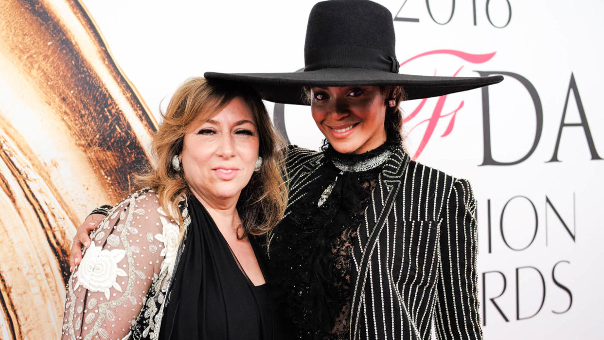 Mandatory Credit: Photo by David X Prutting/BFA/REX/Shutterstock (5717519b)Lorraine Schwartz, Beyonce KnowlesCFDA Fashion Awards, Arrivals, New York, America - 06 Jun 2016.