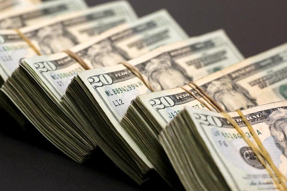 El dólar oficial mayorista crecía dos centavos hasta los $78,32