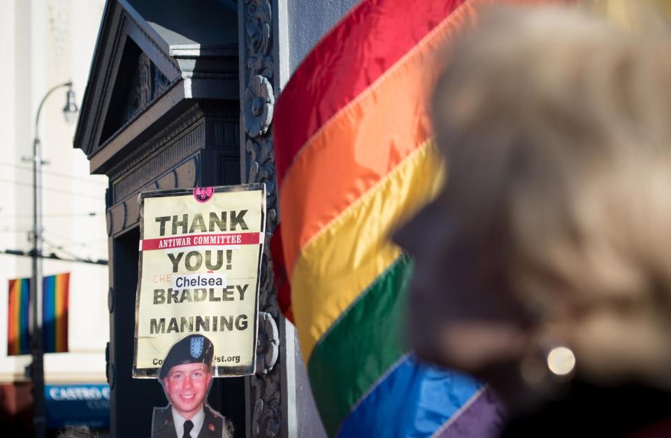 British armed forces chiefs announce support for transgender US soldiers after Donald Trump's ban
