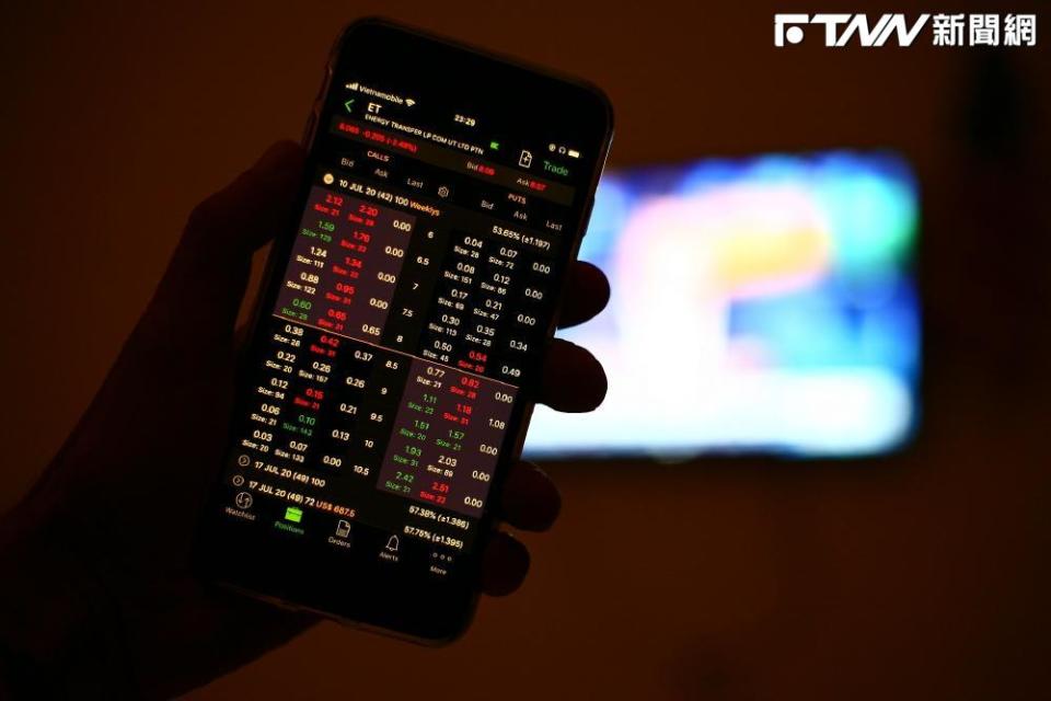 八大公股ETF上周賣超第一名為復華台灣科技優息（00929），賣超1萬960張。（圖／Pixabay）