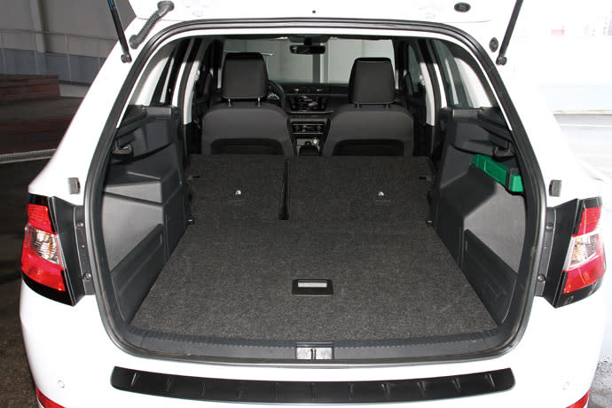 Fabia Combi的行李廂標準容積為530公升，並可透過6/4椅背分離傾倒來擴充空間。 版權所有/汽車視界