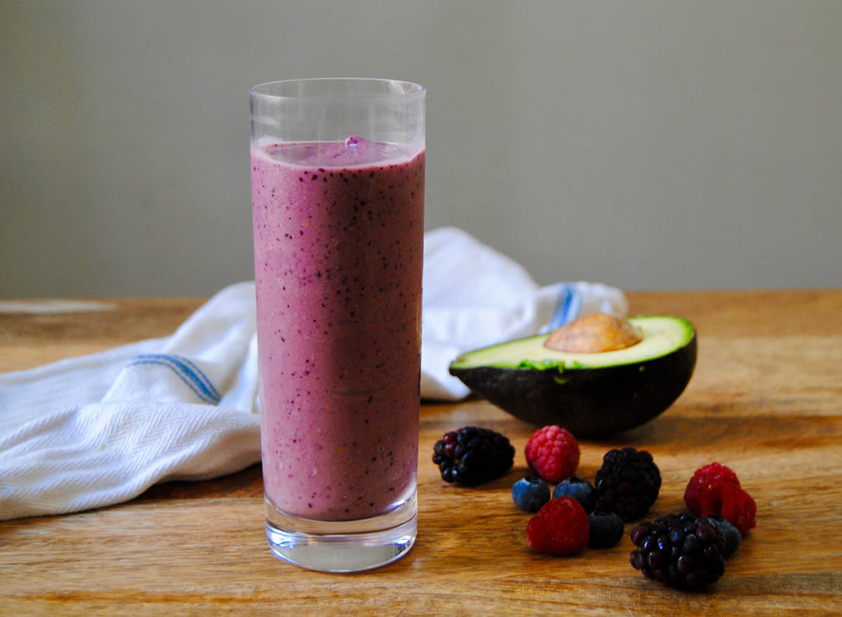 avocado berry smoothie