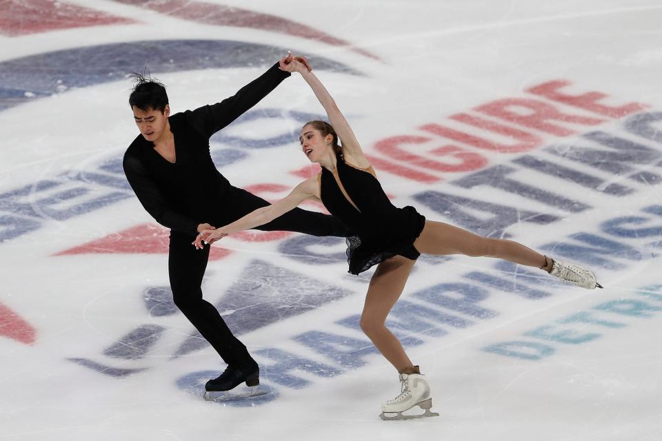 Winter Deardorff and Max Settlage perform at pairs shorts program pairs shorts program during the 2019 U.S. Figure Skating Championships at the Little Caesars Arena in Detroit, Thursday, Jan. 24, 2019.