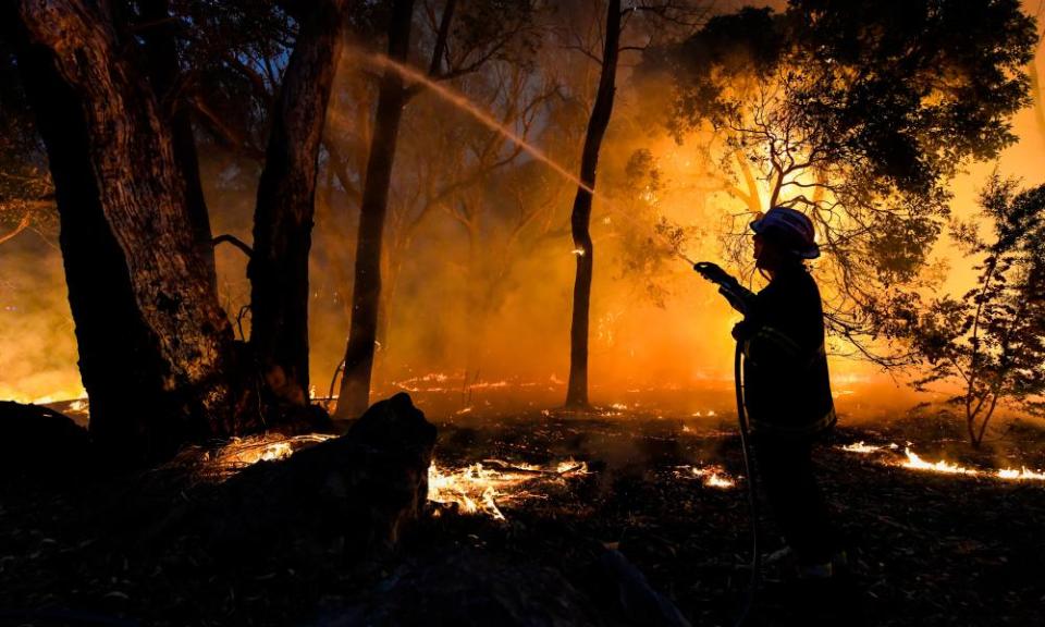 <span>Photograph: Dfes Incident Photographer Morten Boe/PR IMAGE</span>