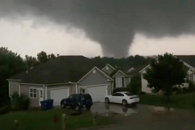 Huge 'violent' tornado rips through Missouri capital Jefferson City leaving at least three dead