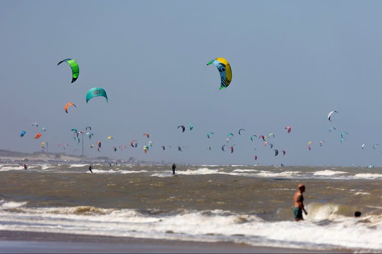 Downwind, el evento de kitesurf más grande del país, con una derivada de 12 kilómetros