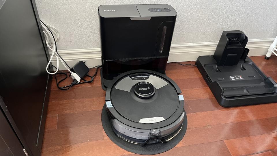 shark robot vacuum charging