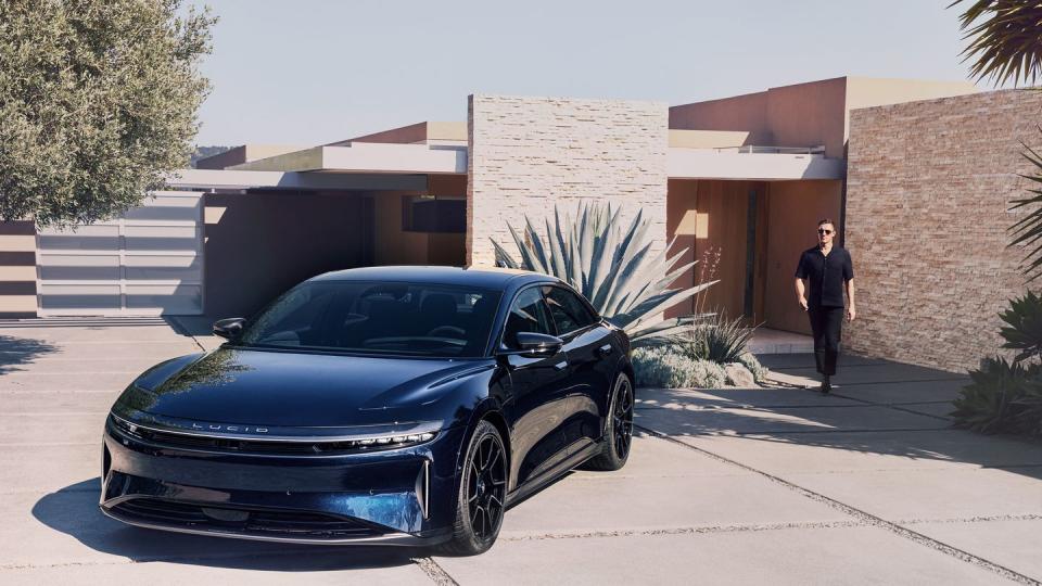 2024 lucid air sapphire